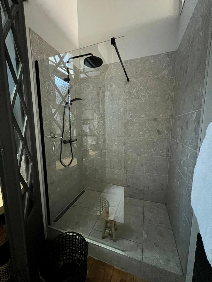 Appartement Splendide 2 Pièces 65m2 Particulier Xvii Ième Siècle-centre Historique Clermont-Ferrand